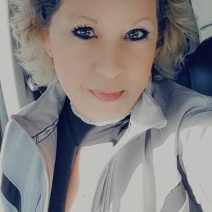 Meet your Posher, Tonya